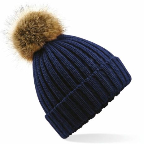 Pom pom beanie